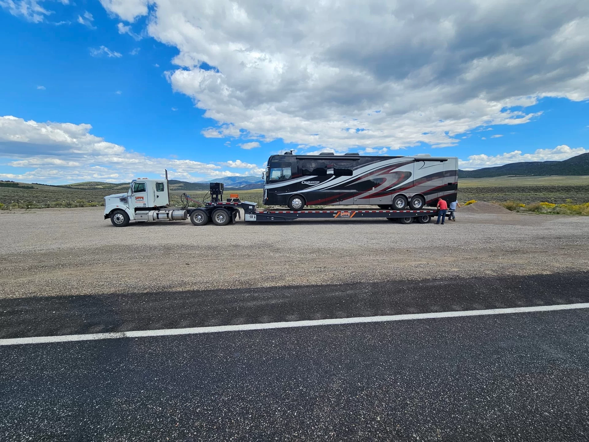 Local & Long-Distance Equipment Hauling